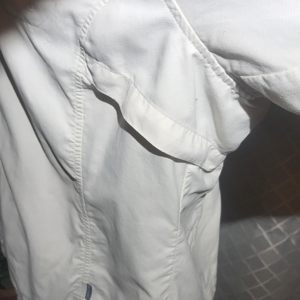 Women’s Columbia titanium XL button down shirt - Picture 5 of 6